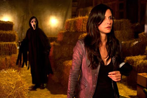 Courteney Cox dans Scream 4