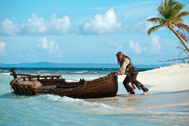 Pirates-of-the-Caribbean-On-Stranger-Tides-Photo-Promo-03  