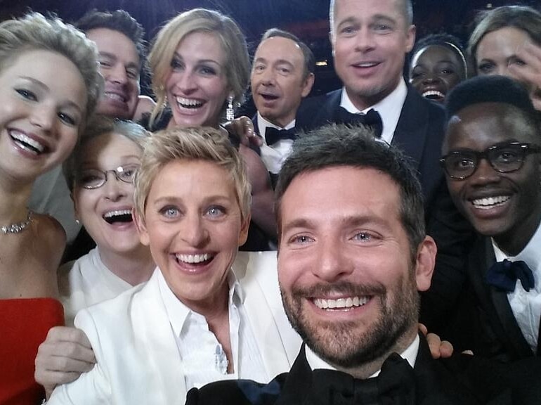 Ellen-DeGeneres-Oscars-2014-Selfie  
