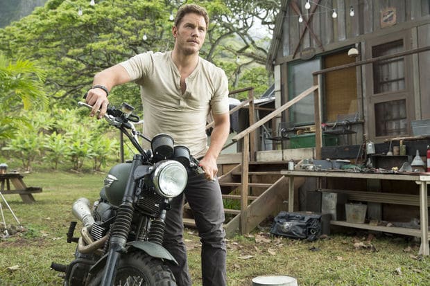 Jurassic-World-2015-Movie-Picture-04  