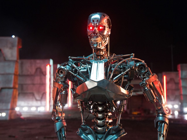 Terminator-Genisys-2015-Movie-Picture-04  