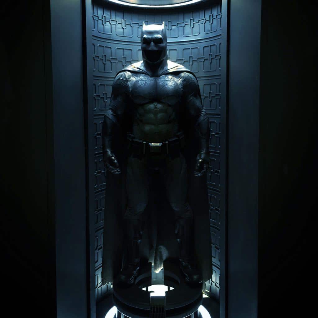 Batman-v-Superman-Dawn-of-Justice-2016-Movie-Picture-10  