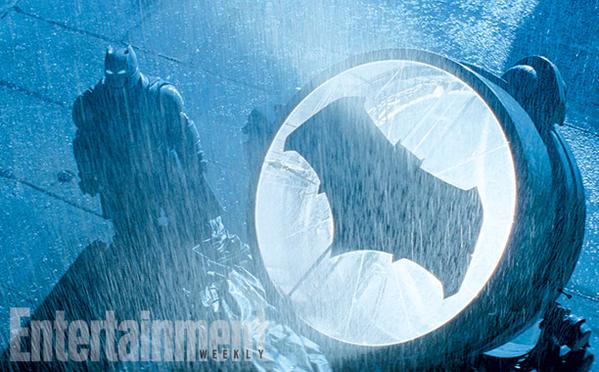 Batman-v-Superman-Dawn-of-Justice-2016-Movie-Picture-12  