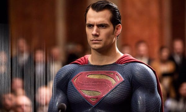 Henry Cavill est Superman dans Batman v Superman