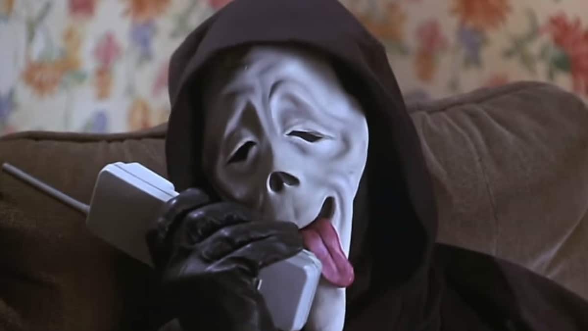 scary-movie-2001-movie-picture-01  