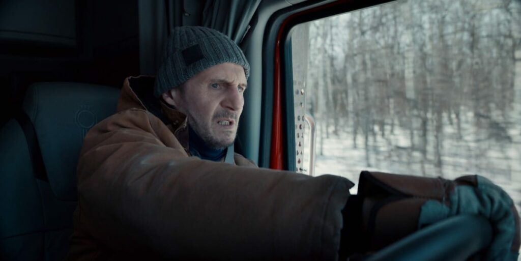 Ice Road : Liam Neeson conduit son gros camion - Eklecty-City