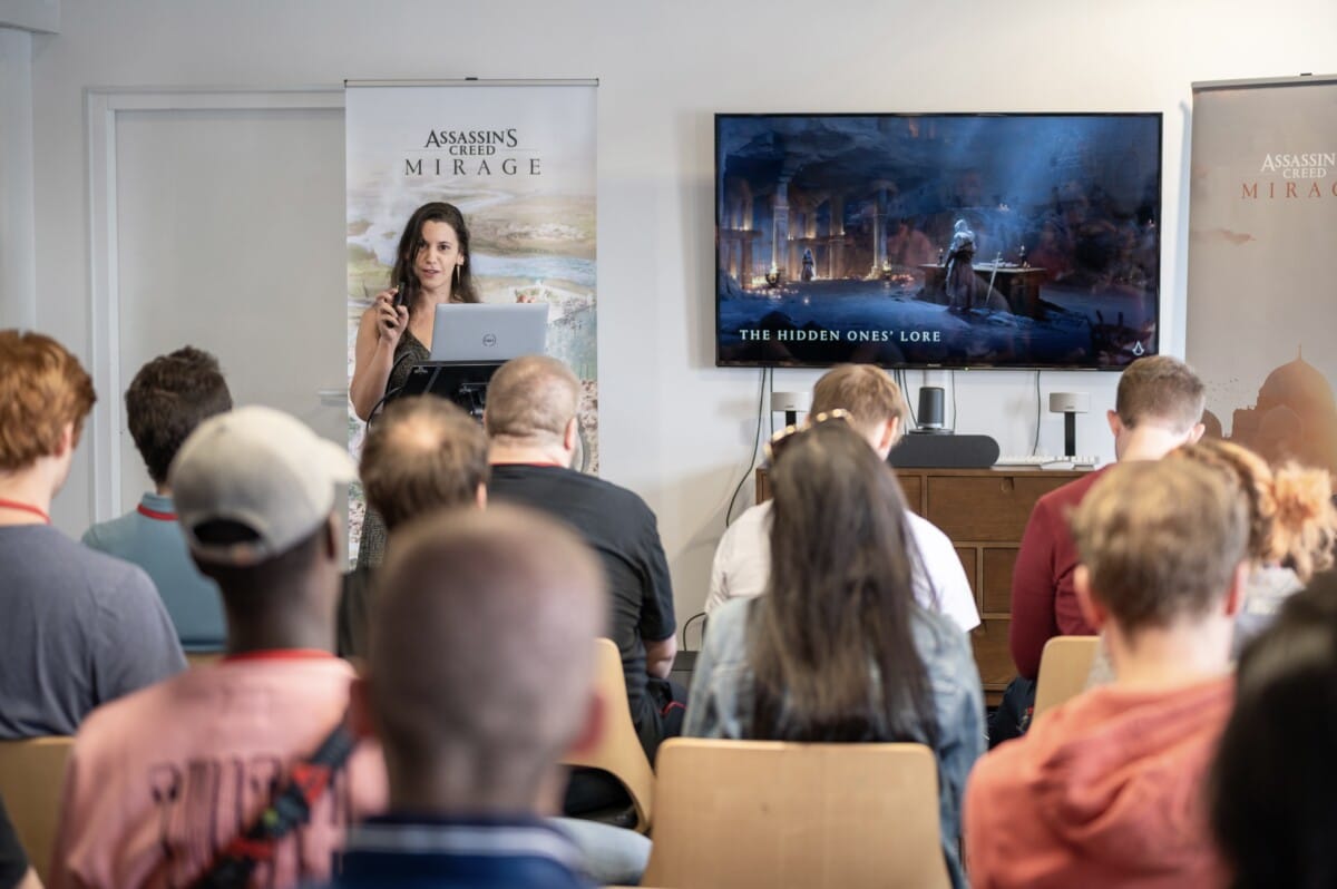 sarah-beaulieu-assassins-creed-mirage-presentation-presse  