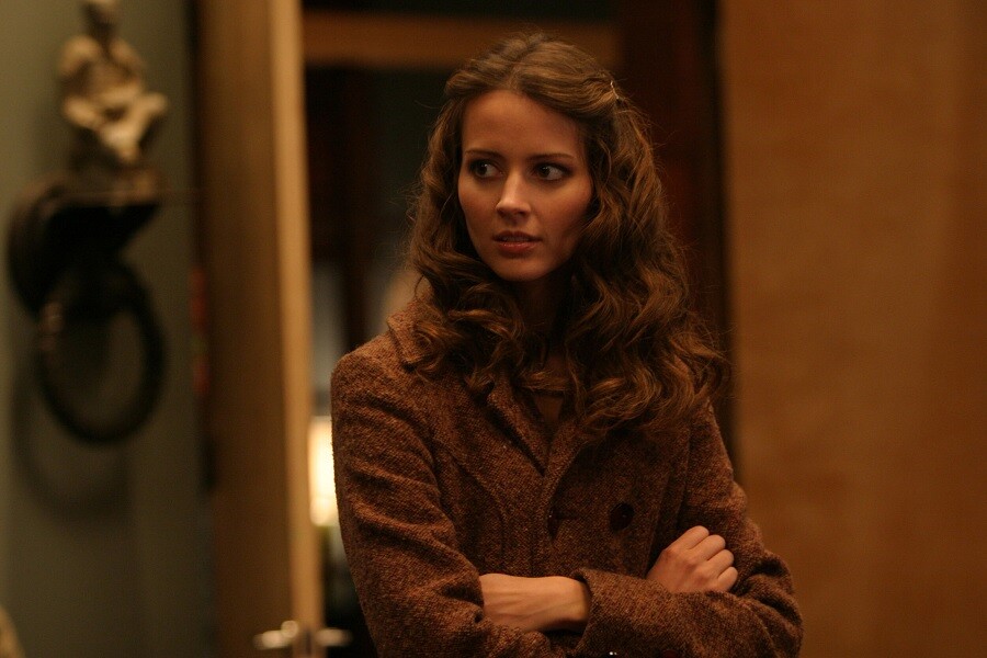 amy-acker-angel  